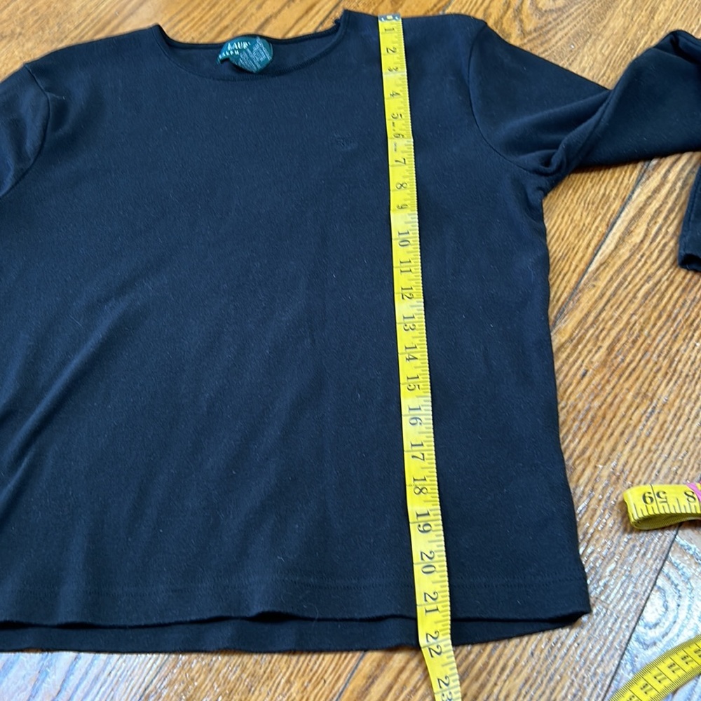 Lauren Ralph Lauren black tee. Green label, size Large. Good used condition. - Picture 7 of 8